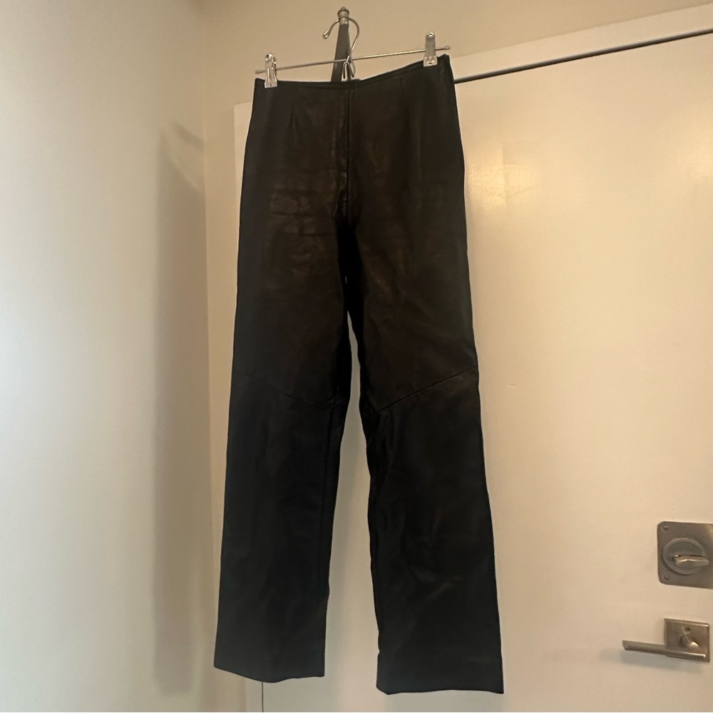 Danier Real Leather pants - Made in Canada 🍁